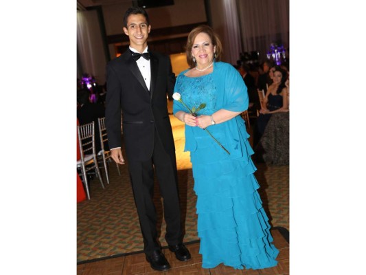 Gabriel Flefil y Carmen Zepeda