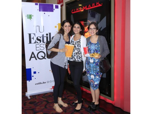 Eliana Villamil, Carmen y Alejandra Flores.