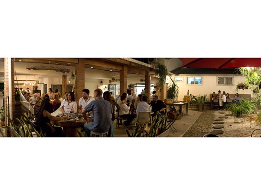 Inauguran Craft Pub Deli y Bistro