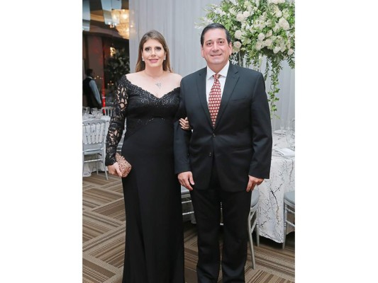 Juan Jaar y Lisa Hepburn celebran fiesta nupcial  