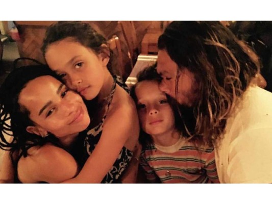 Jason proviene de una familia de artistas, su madre era fotógrafa y su padre pintor