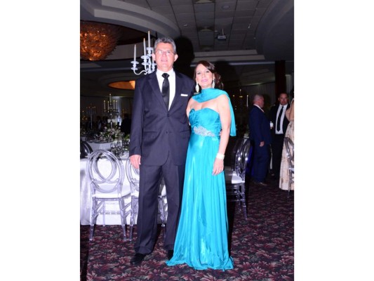 La boda de Ashley Rodgers y Cameron McNab