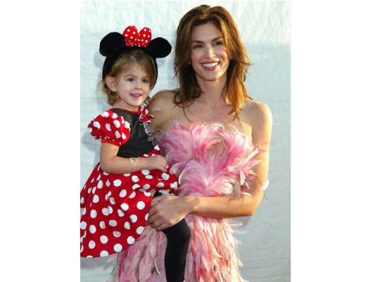 Con su hija Kaia Gerber 2003