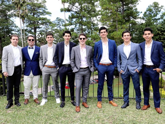 Fernando Bocanegra, Fernando Montañola, Diego Orellana, Sebastián Fúnez, Roberto López, Carlos Ávila Roberto Larios y Asahel Escober.