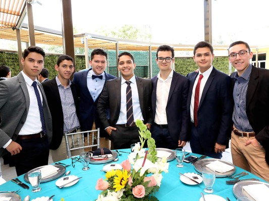 Academia Los Pinares Senior Lunch