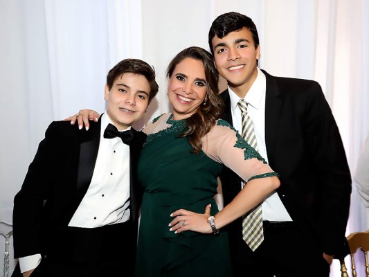 Raúl Murillo, Tethey Murillo y Luis Fernando Suárez