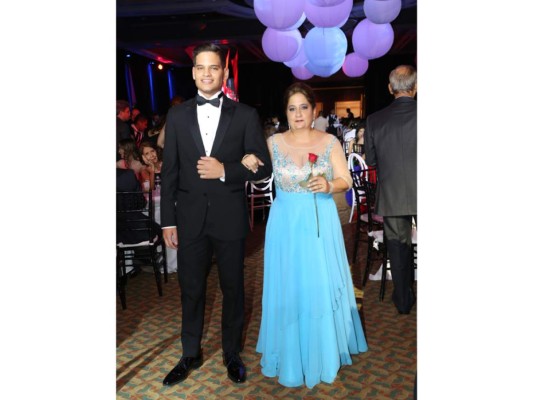 Emilio Quiñónez y Juanita Larach