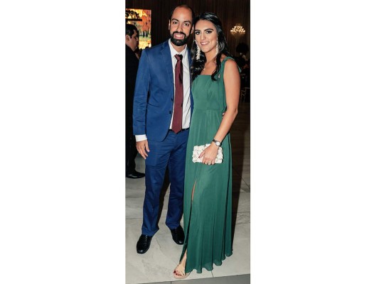 Gamal Nazar y Melanie Andonie celebran por su amor