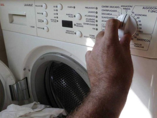 Previene las intoxicaciones por monóxido de carbono (CO). Si usas estufas de gas o lavadoras asegúrate de que estén por lo menos a 20 pies de las puertas y ventanas.