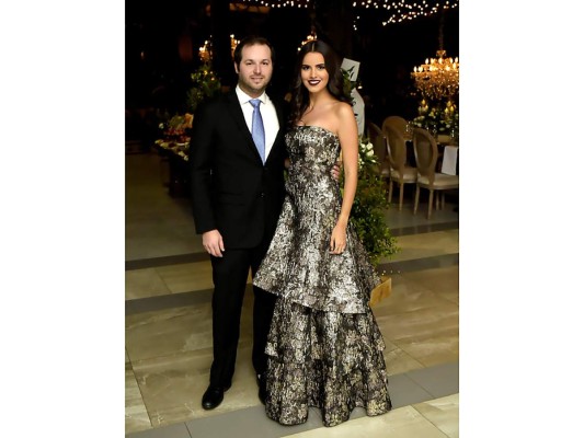 Elías Chahín y María Yuja celebran su boda eclesiástica  