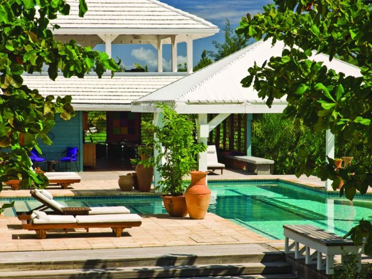 3. Barefoot Cay (French Harbour, Honduras)