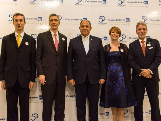 Christophe Didier, Pedro Heilbron, Luis Guillermo Solís, Elisa Brenes y Mauricio Ventura