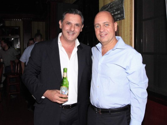 Alegre despedida para Boyce Lloyd  