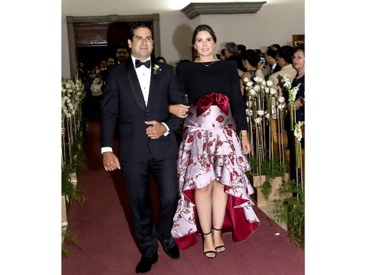 La boda eclesiástica de Ricardo Rivera y Arlene Imendía