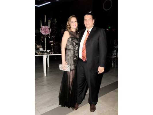 Elegante recepción para Jacobo y Nathalie Handal  