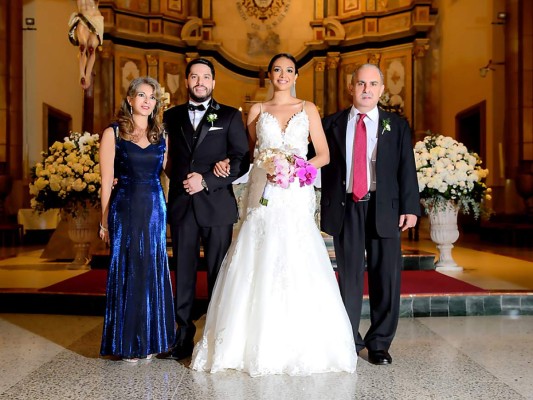 La boda de Henry Mauricio Soliman y Victoria Alejandra Valladares