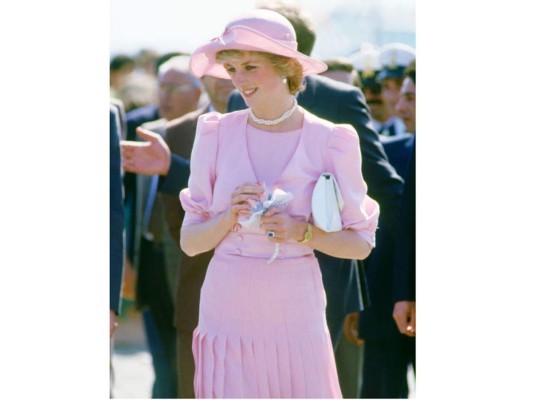 El inmortal estilo de la princesa Diana de Gales