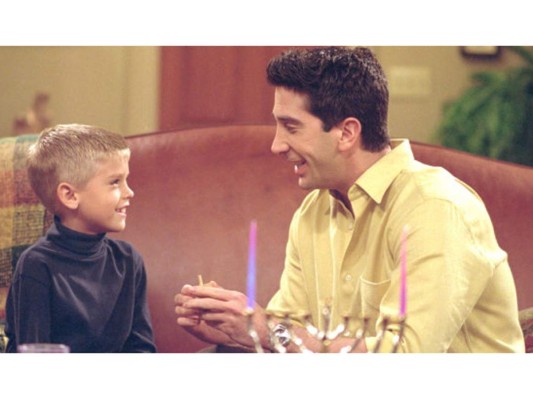 Su primer papel importante fue en Friends, además de ser uno de los primeros papeles en los que no trabajó junto a su hermano, en la serie interpretó a Ben Geller, el hijo de Ross.