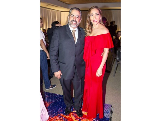 José Eduardo Tinoco y Giselle Rojas se casan por lo civil