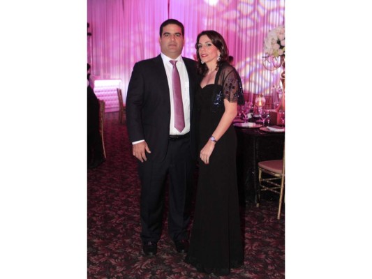 Stephanie Cordón y Fuad Hawit se casan  