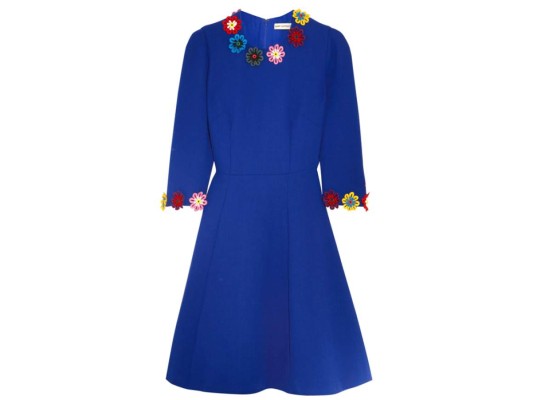 Azul eléctrico y bordados by Mary Katrantzou