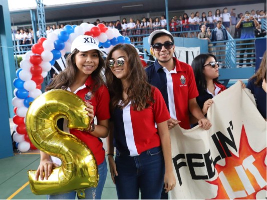 Senior entrance, Macris School 2019  