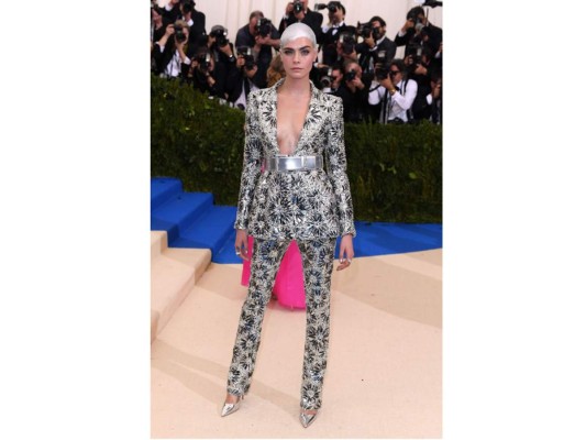 Cara Delevingne en Chanel