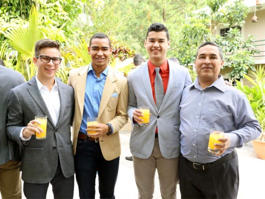 Tradicional desayuno de los alumnos de la Macris School