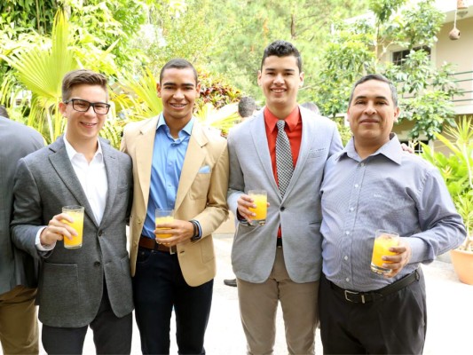 Tradicional desayuno de los alumnos de la Macris School