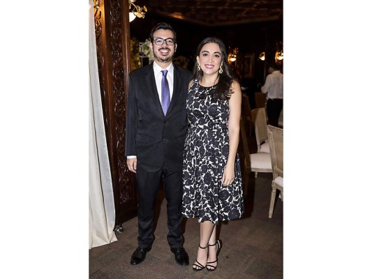 Roberto Ferrufino y Gabriela Alvarado se casan por lo civil  