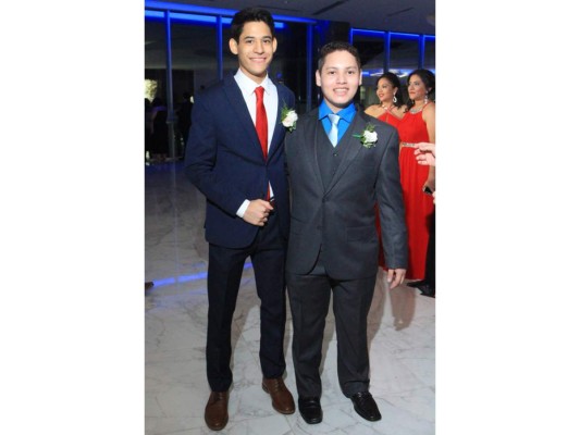 Prom night de los seniors del Valle de Sula