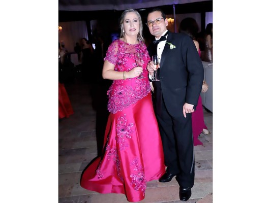 La boda de Natalie Cooper y Rodrigo Marenco  