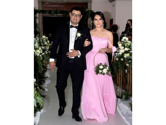 La boda eclesiástica de Paola Pineda y Alejandro Martínez    