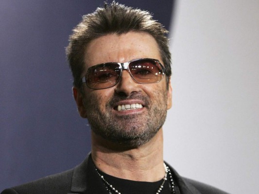 El cantante británico George Michael reconocido integrante del grupo Wham! y luego solista falleció a los 53 años de edad el día de Navidad