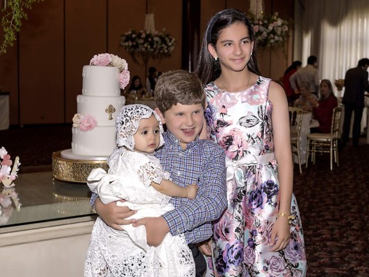 Alegre brunch por la nueva cristiana&nbsp;&nbsp;