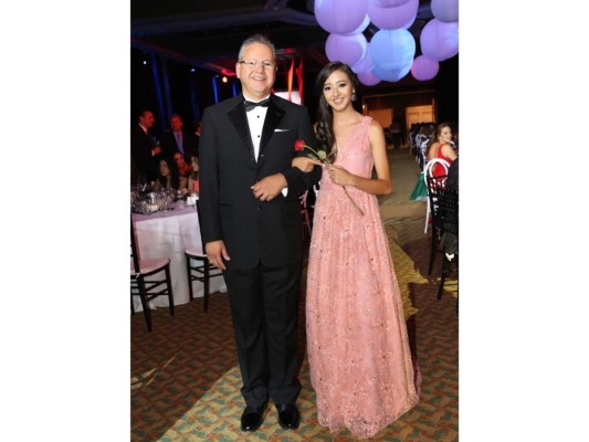 Rolando y María Nicole Barahona