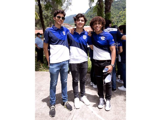Senior entrance de la Escuela Internacional Sampedrana 2022