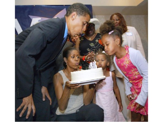Celebrando su cumpleaños 43 en Illinois en 2004.