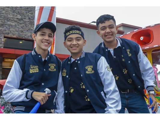 Así fue el seniors entrance de la Academia Americana