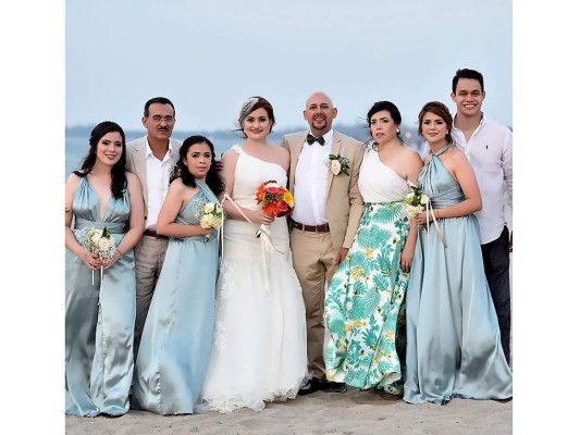 La boda de Xenia Navas y Roberto Palma