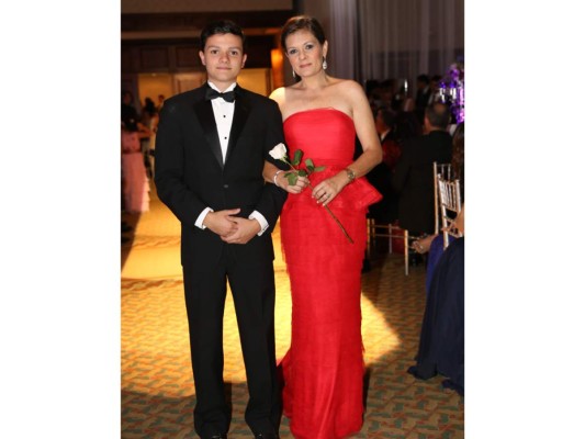 Daniel Pineda y Marylin Mayer