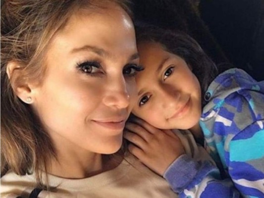 Hija de Jlo y Marc Anthony debutó en el Super Bowl LIV