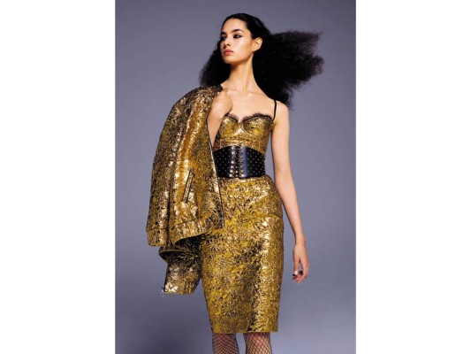 Cinturón corset de cuero con cordones y remaches metálicos by Peter Dundas