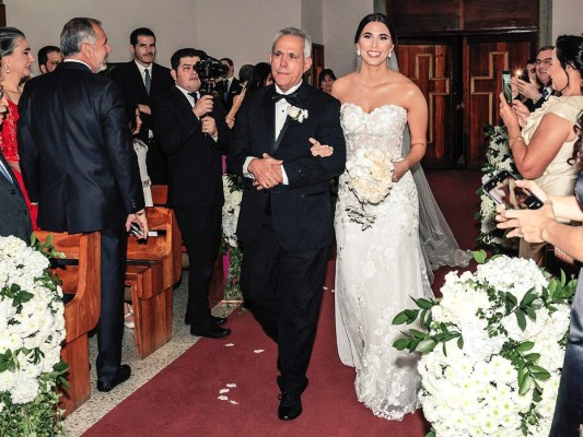 Gamal Nazar y Melanie Andonie celebran boda religiosa