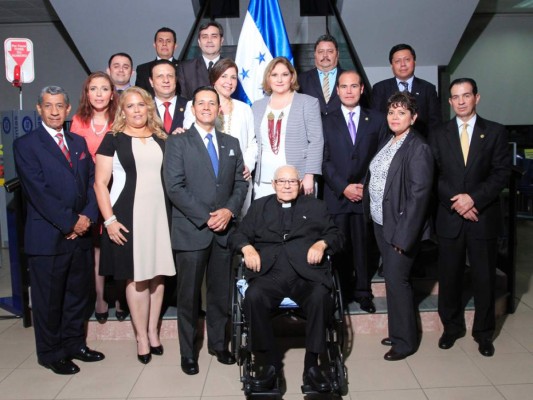 BANPAIS rinde homenaje al padre Antonio Quetglas