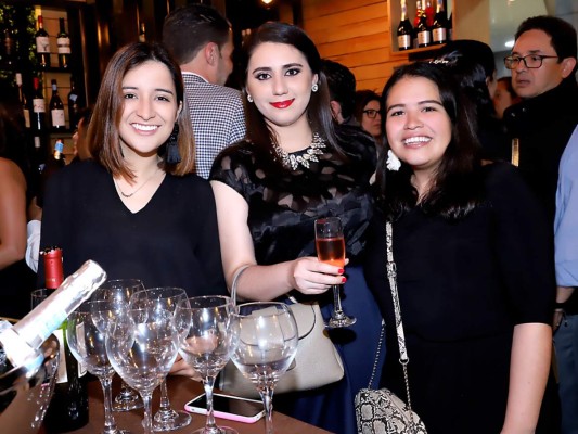 Gran apertura de Wine and Food Company