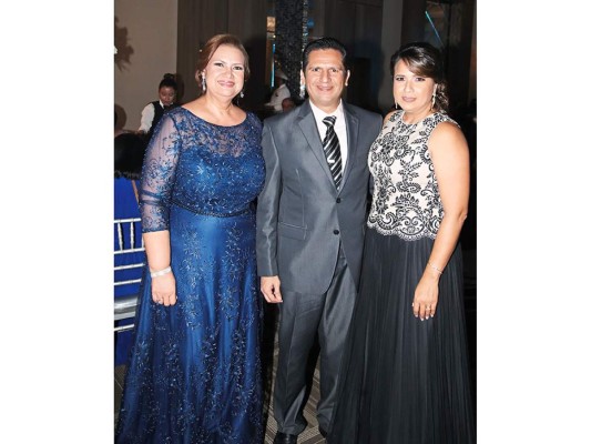 Carlos Cárdenas y Diana Sánchez unen sus vidas en matrimonio