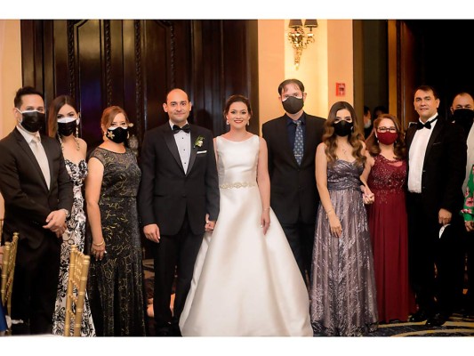La boda de Azaria Martínez y Fernando Torres