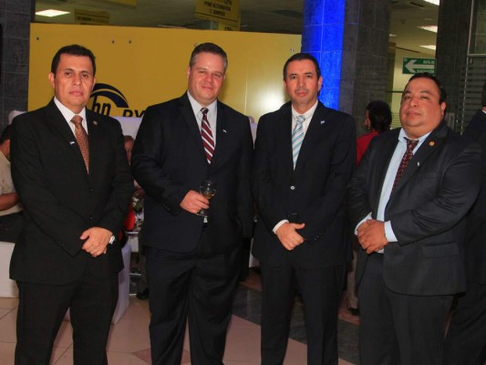 BANPAIS rinde homenaje al padre Antonio Quetglas