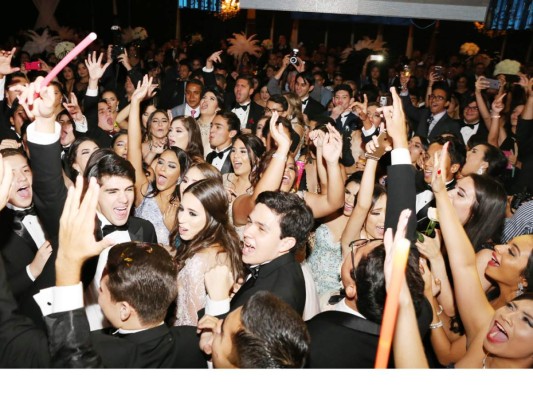 Prom night de la International School